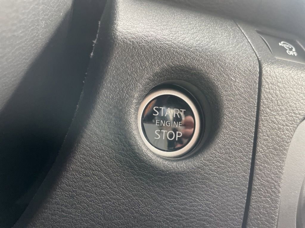 New 2025 Nissan Frontier PRO-4X image 23