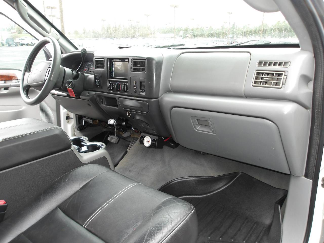 Used 2003 Ford F350 Lariat image 13