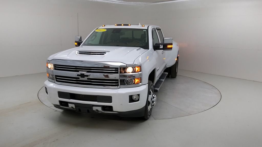 Used 2017 Chevrolet Silverado 3500 High Country image 8