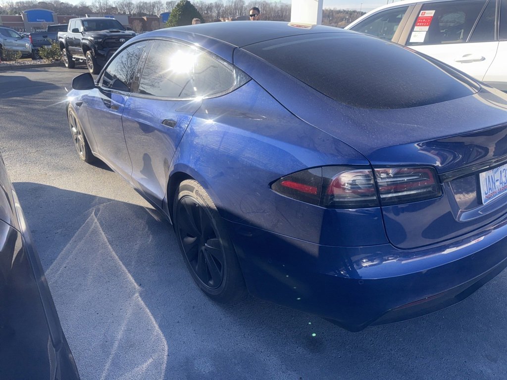 Used 2023 Tesla Model S Standard Range image 3