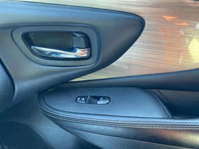 Used 2017 Nissan Murano S w/ Navigation Package image 19