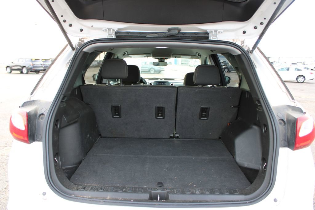 Used 2021 Chevrolet Equinox LT image 13