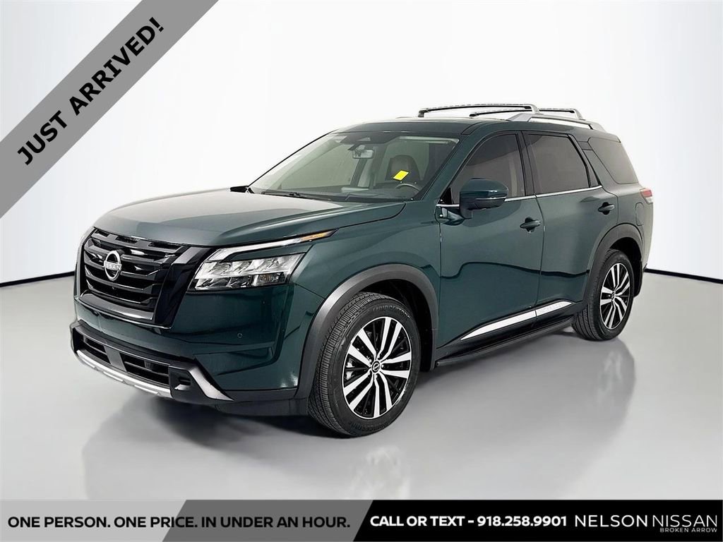 Certified 2023 Nissan Pathfinder Platinum w/ Black Appearance Package