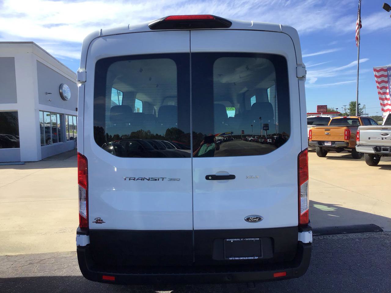 Used 2021 Ford Transit 350 XLT image 4