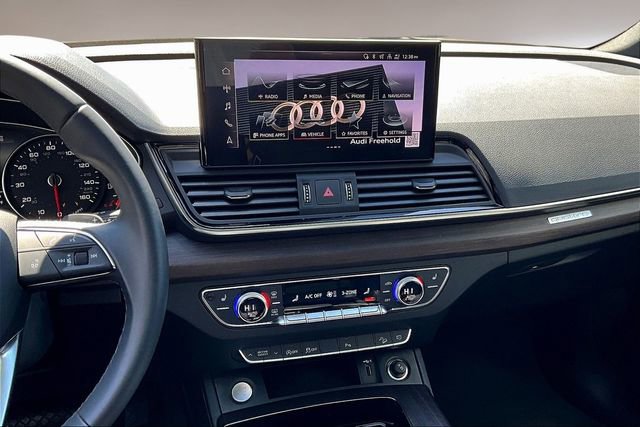 Certified 2023 Audi Q5 2.0T Premium w/ Convenience Package AWD/4WD image 9