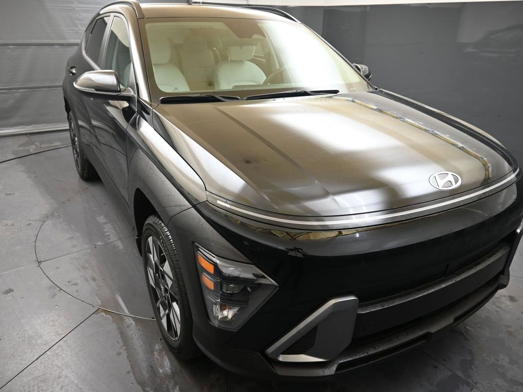 Certified 2025 Hyundai Kona SEL image 4