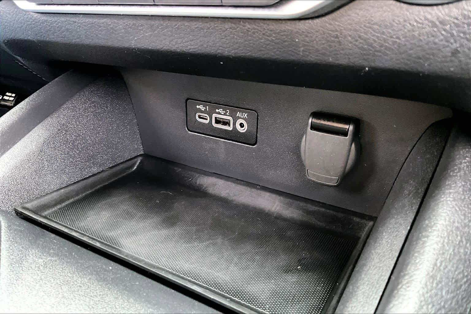 Used 2025 Nissan Altima 2.5 SV FWD image 36