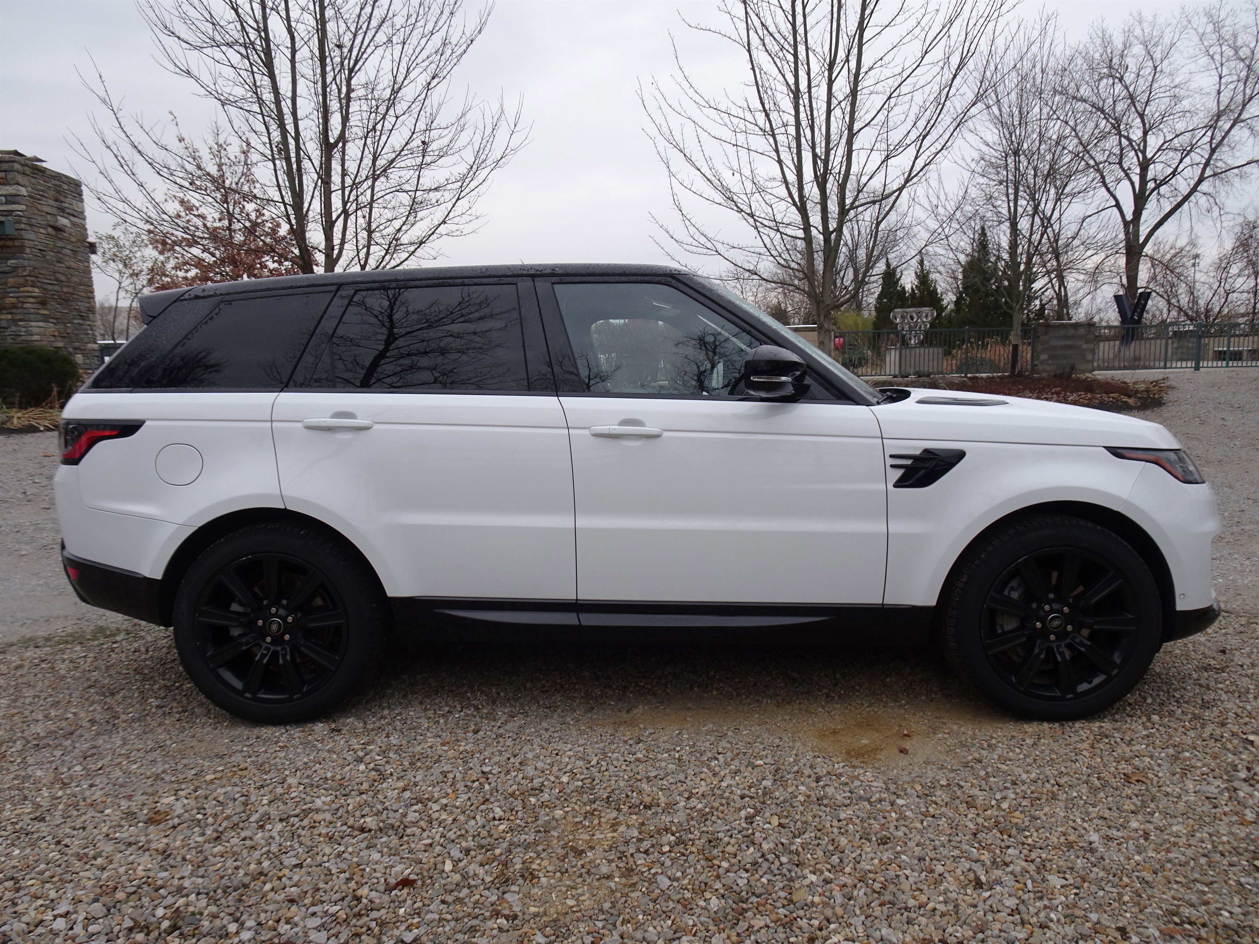 Certified 2022 Land Rover Range Rover Sport HSE Silver Edition image 11