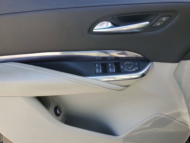 Used 2022 Cadillac XT4 Luxury w/ Driver Awareness Package image 19