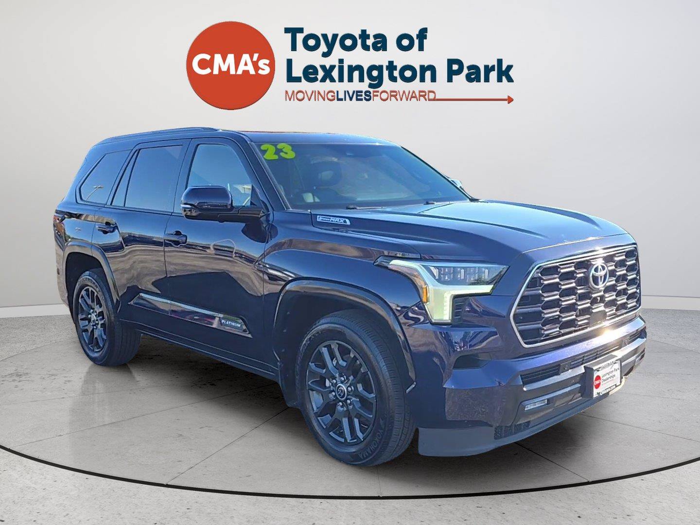Used 2023 Toyota Sequoia Platinum AWD/4WD image 7