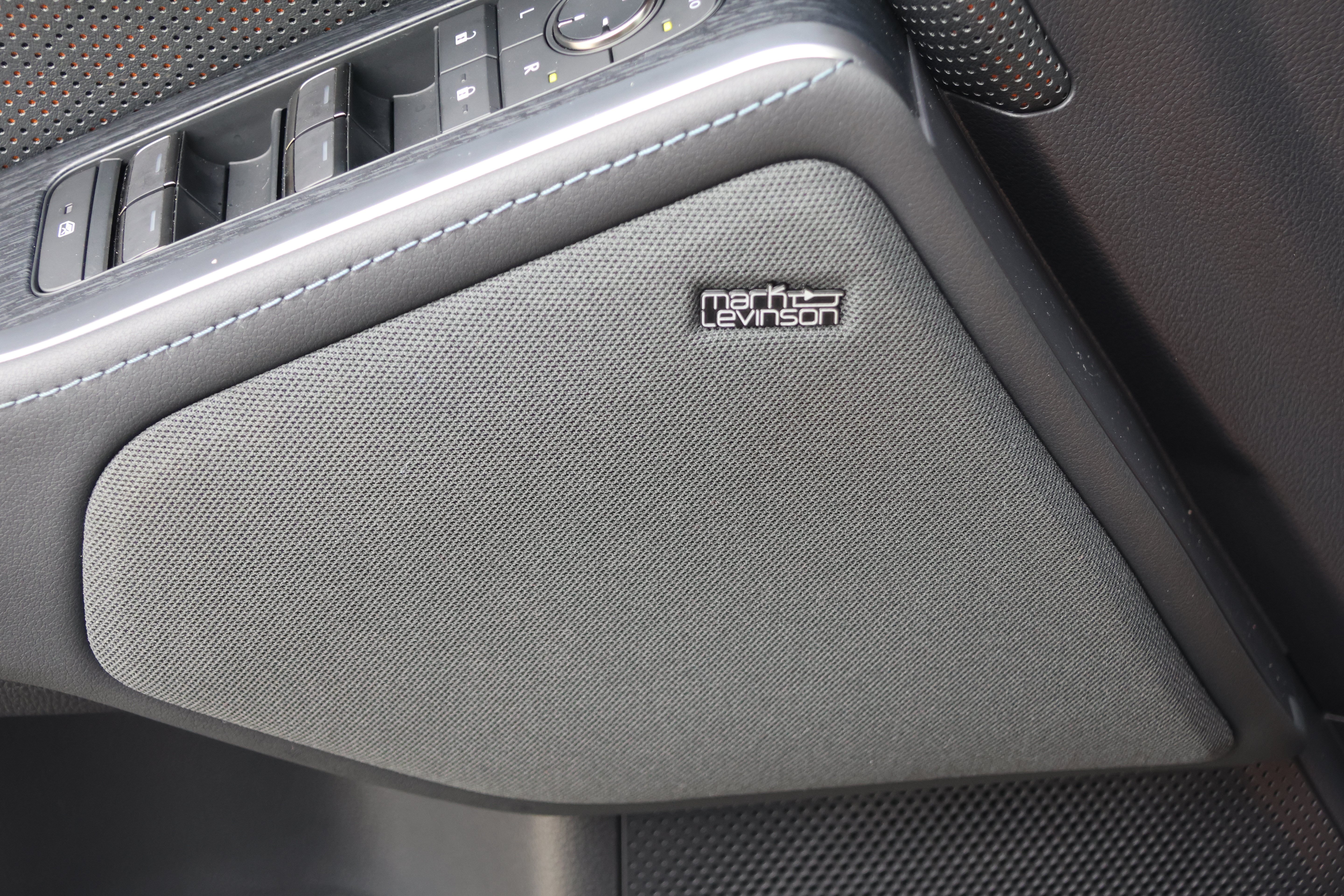 Used 2026 Lexus GX 550 w/ Cold Area Package AWD/4WD image 13