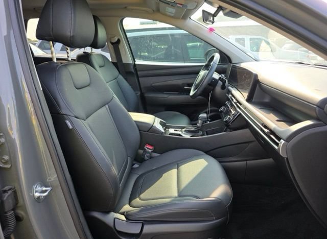 Used 2026 Hyundai Tucson SEL FWD image 9