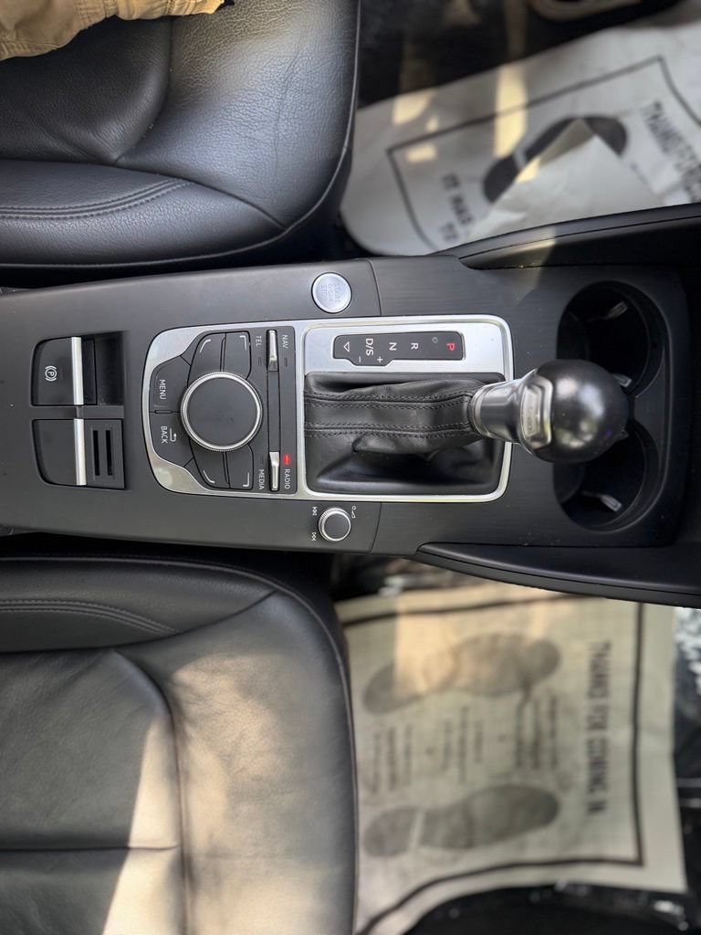 Used 2016 Audi A3 e-tron Premium w/ 17" Wheel Package FWD image 22