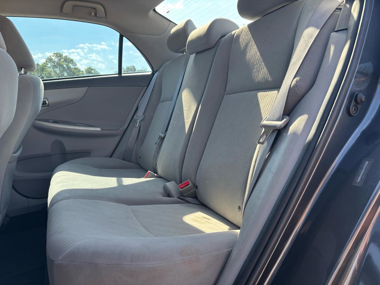Used 2010 Toyota Corolla FWD image 11