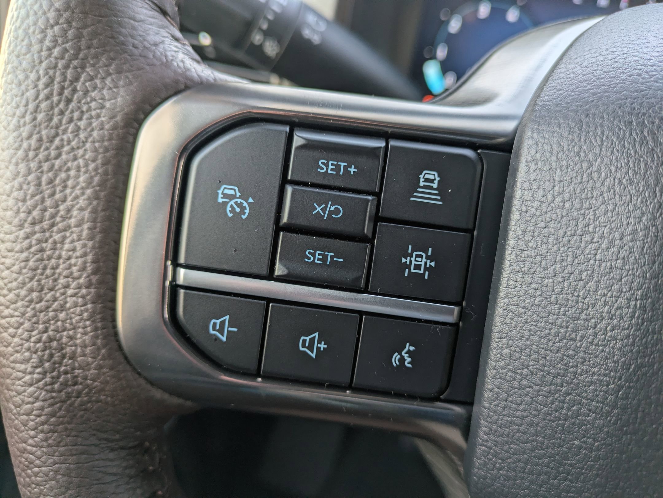 New 2025 Ford F150 King Ranch w/ FX4 Off-Road Package image 18