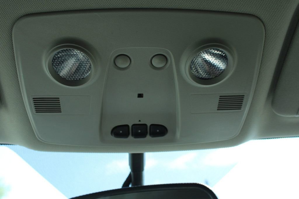 Used 2017 Chevrolet Traverse LT w/ Style and Technology Package AWD/4WD image 23