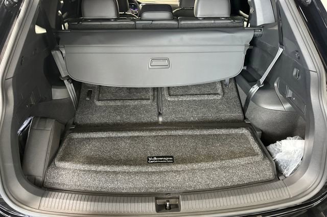 Certified 2022 Volkswagen Tiguan SE R-Line FWD image 20