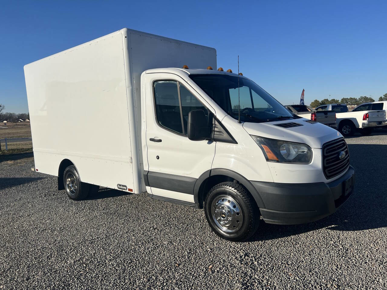 Used 2016 Ford Transit 350 138 DRW RWD image 1