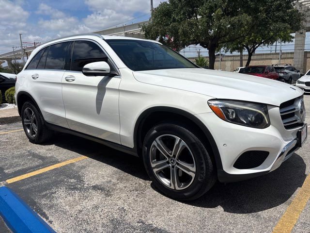 Used 2017 Mercedes-Benz GLC 300 4MATIC w/ Premium 3 Package image 6