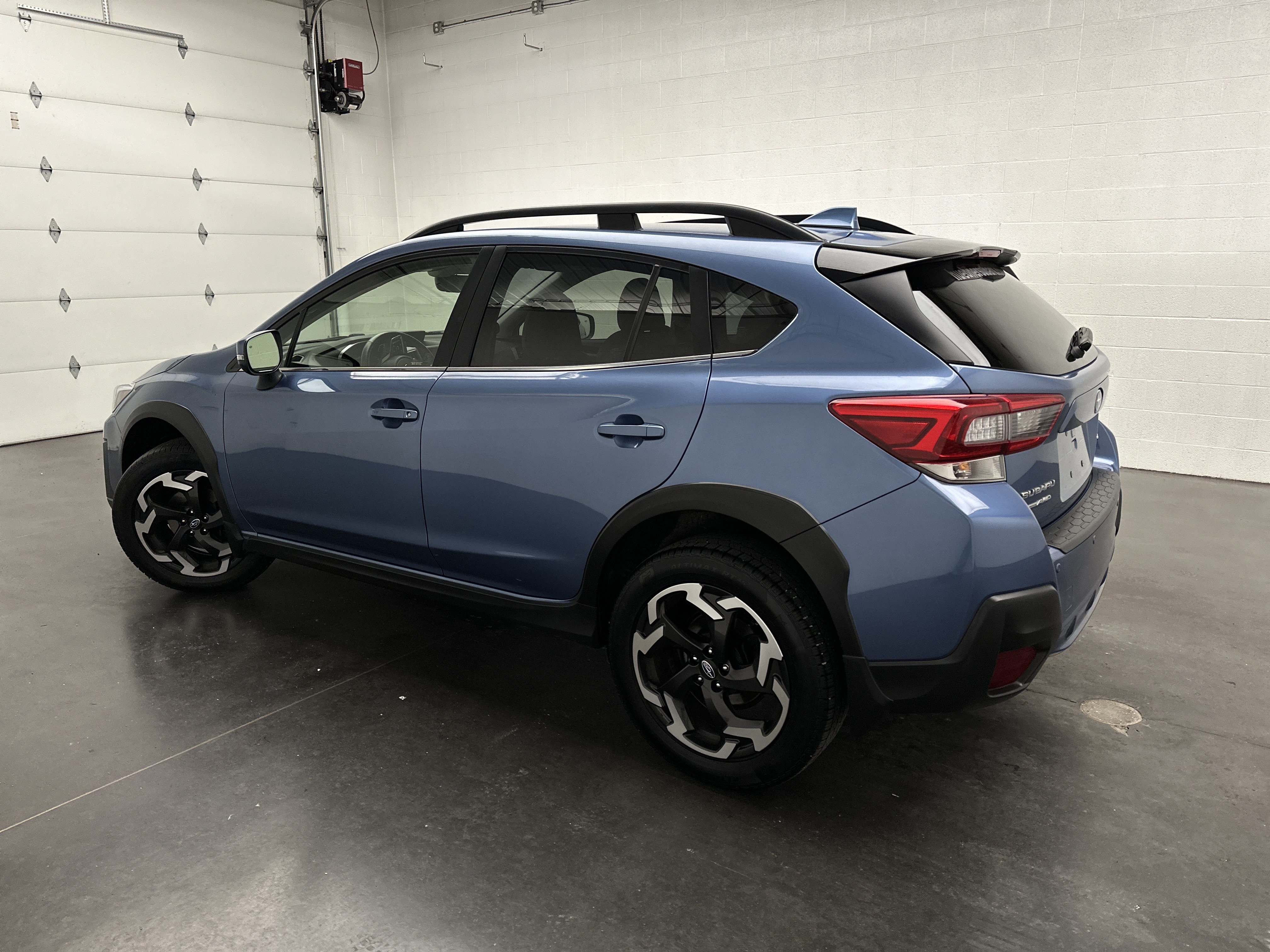 Used 2023 Subaru Crosstrek 2.5i Limited AWD/4WD image 7