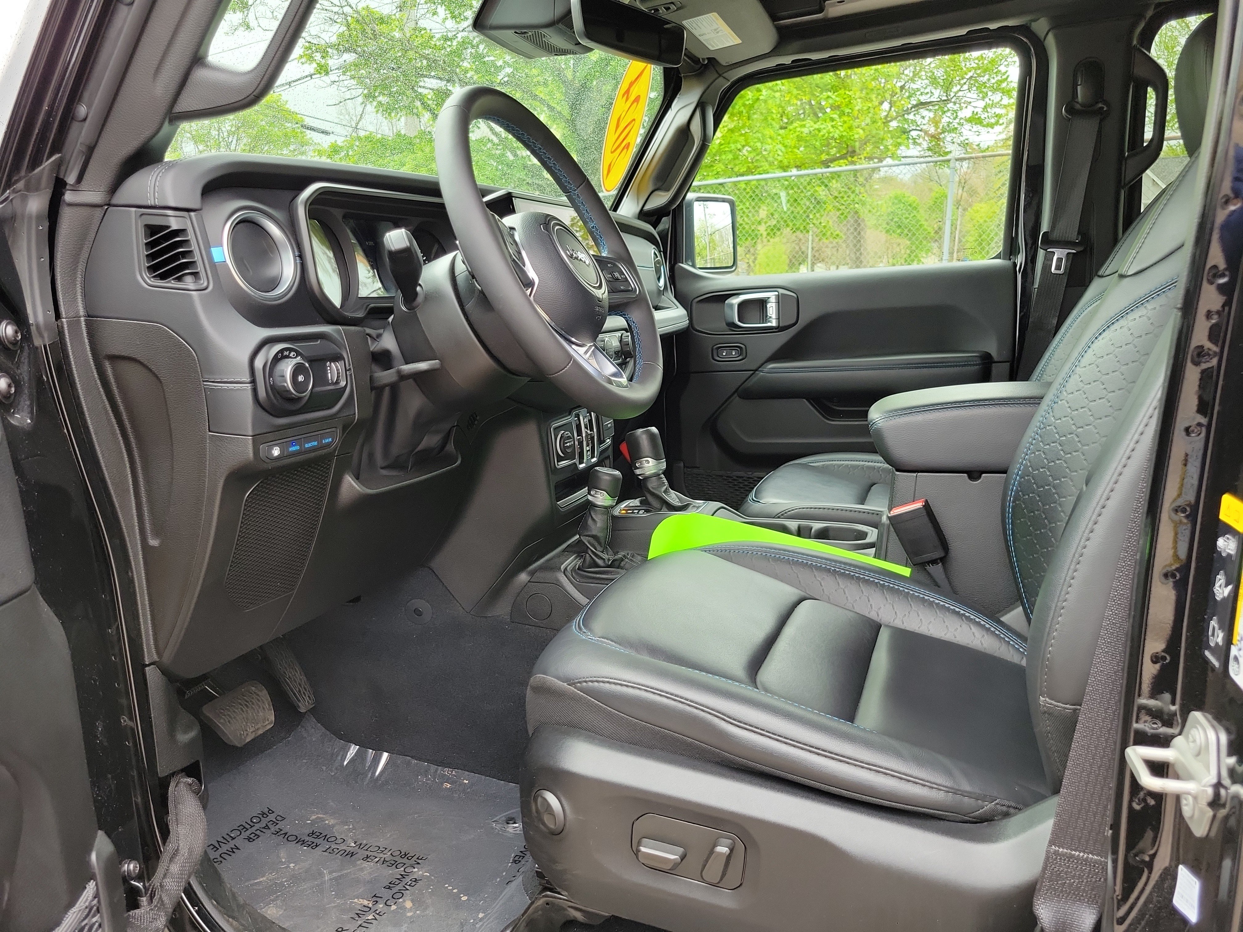 Used 2024 Jeep Wrangler High Altitude AWD/4WD image 7
