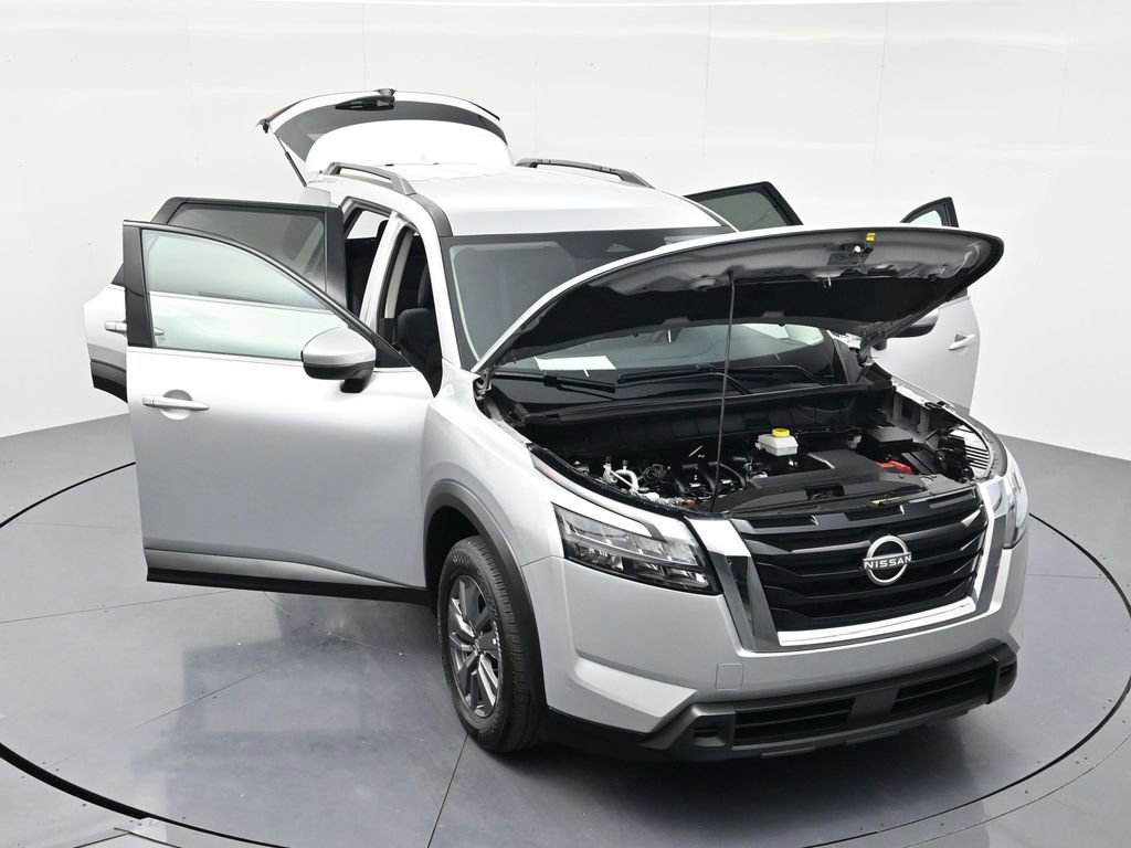 Used 2024 Nissan Pathfinder SV AWD/4WD image 55