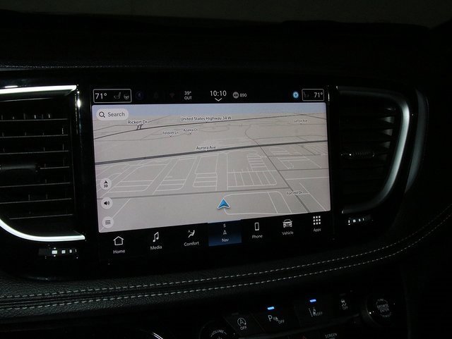 Used 2025 Chrysler Pacifica Limited image 19