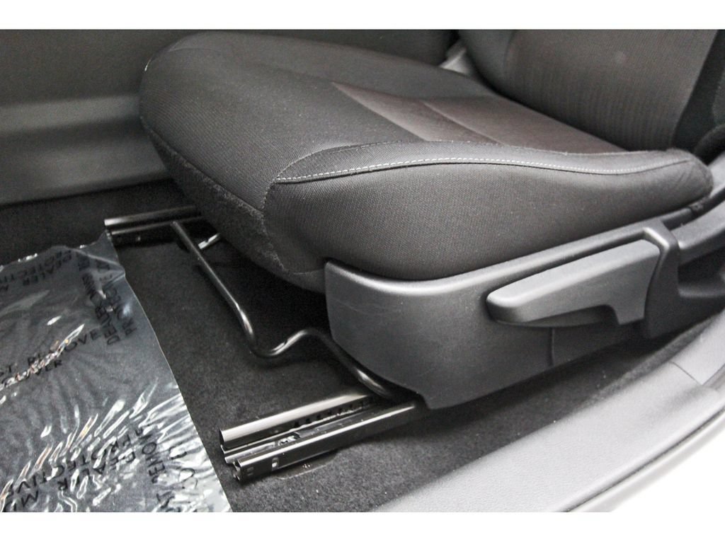 Used 2025 Nissan Sentra SV FWD image 27