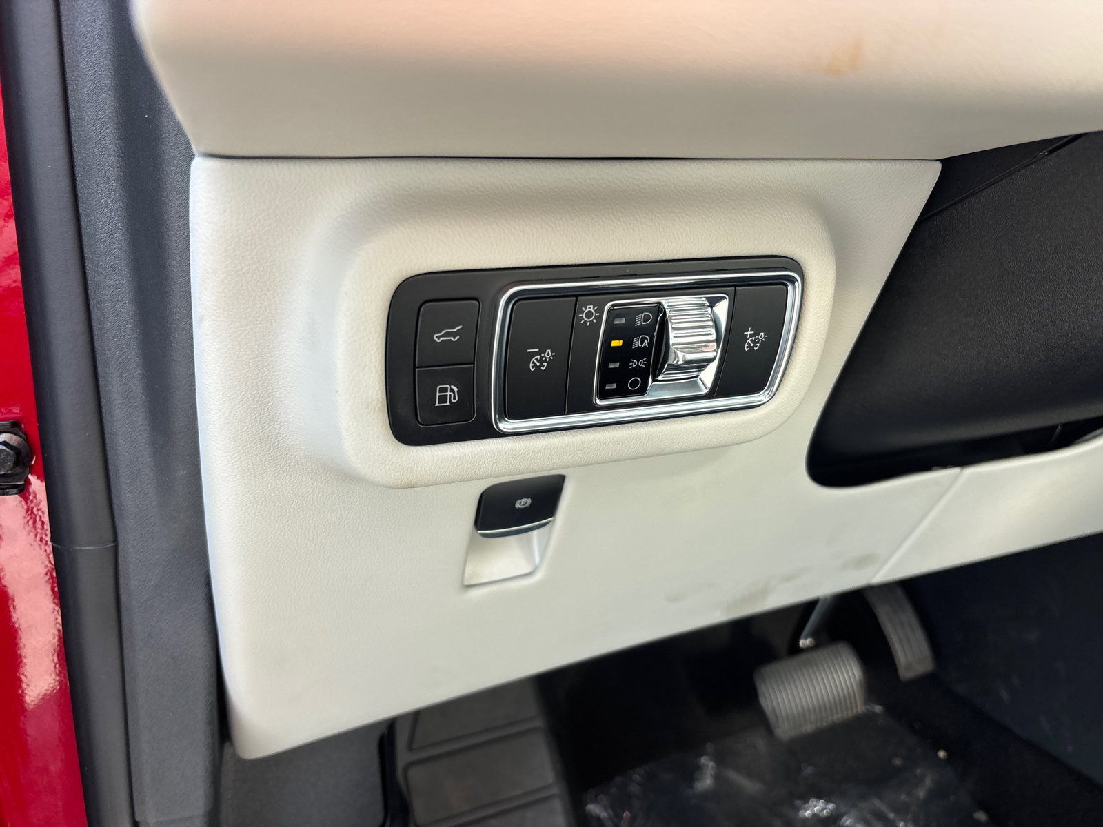 New 2026 Lincoln Nautilus Reserve w/ Jet Appearance Package AWD/4WD image 14