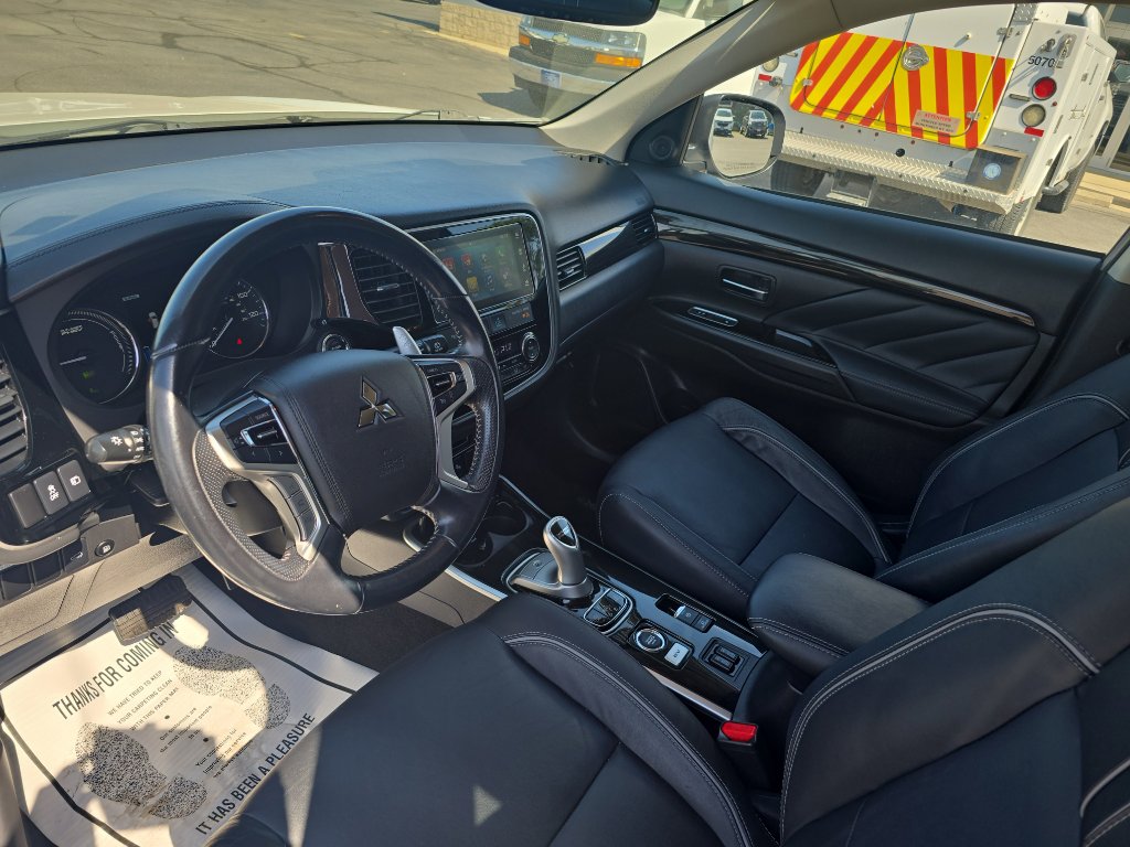 Used 2018 Mitsubishi Outlander SEL image 13