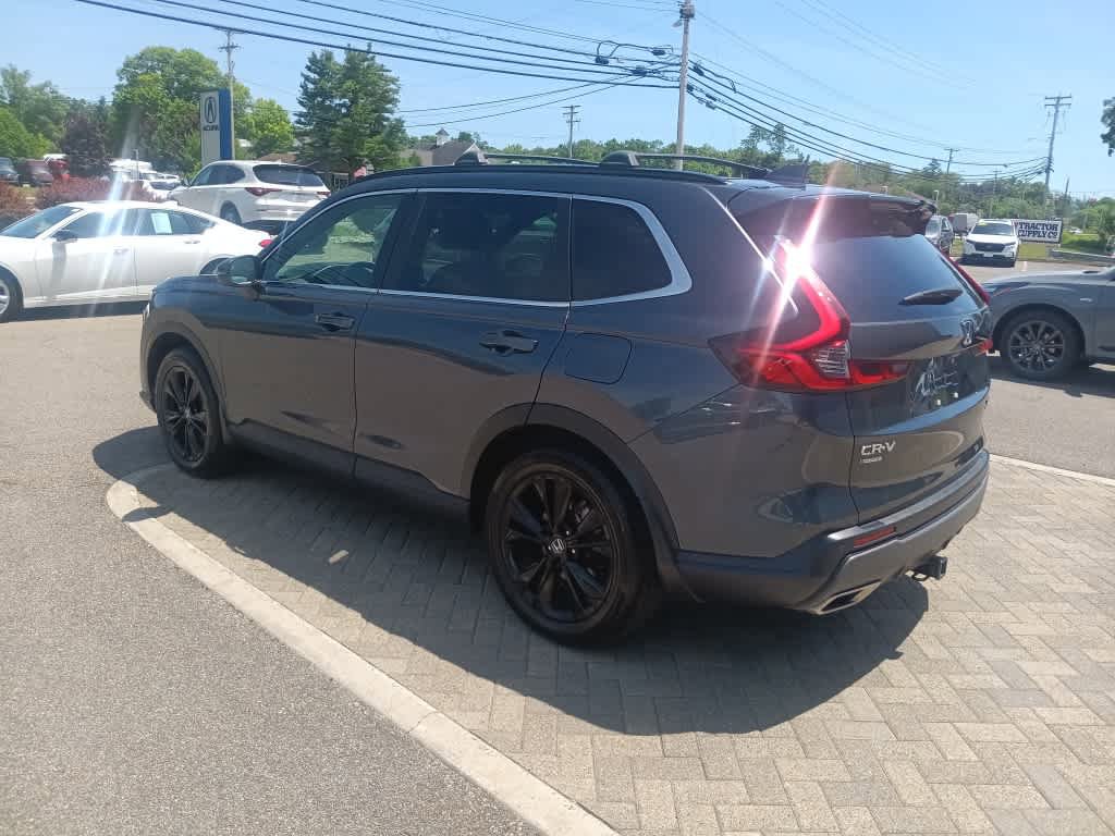 Used 2024 Honda CR-V Sport Touring image 4