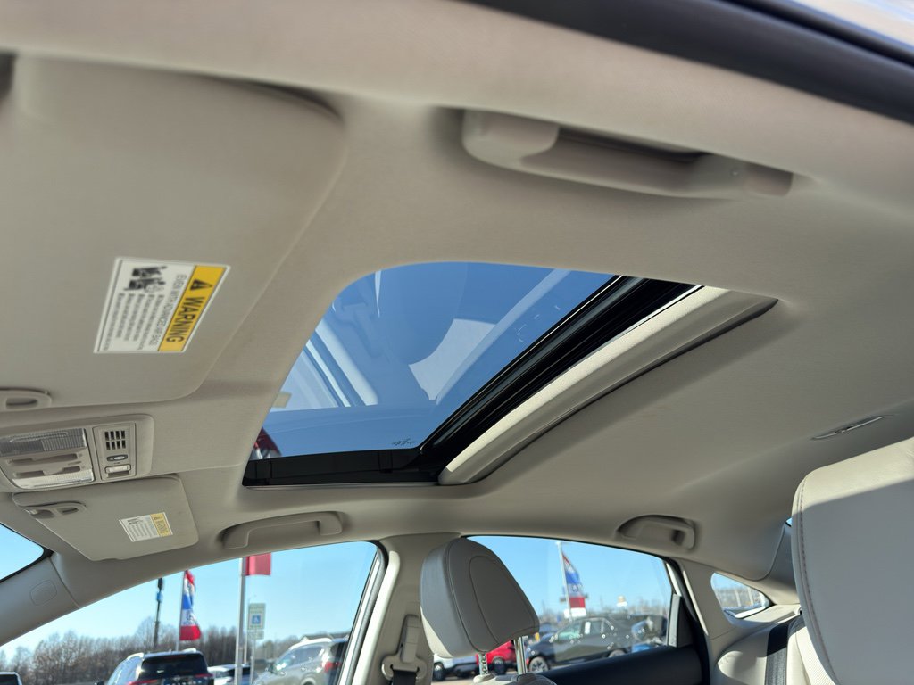 Used 2021 Honda Insight Touring image 12