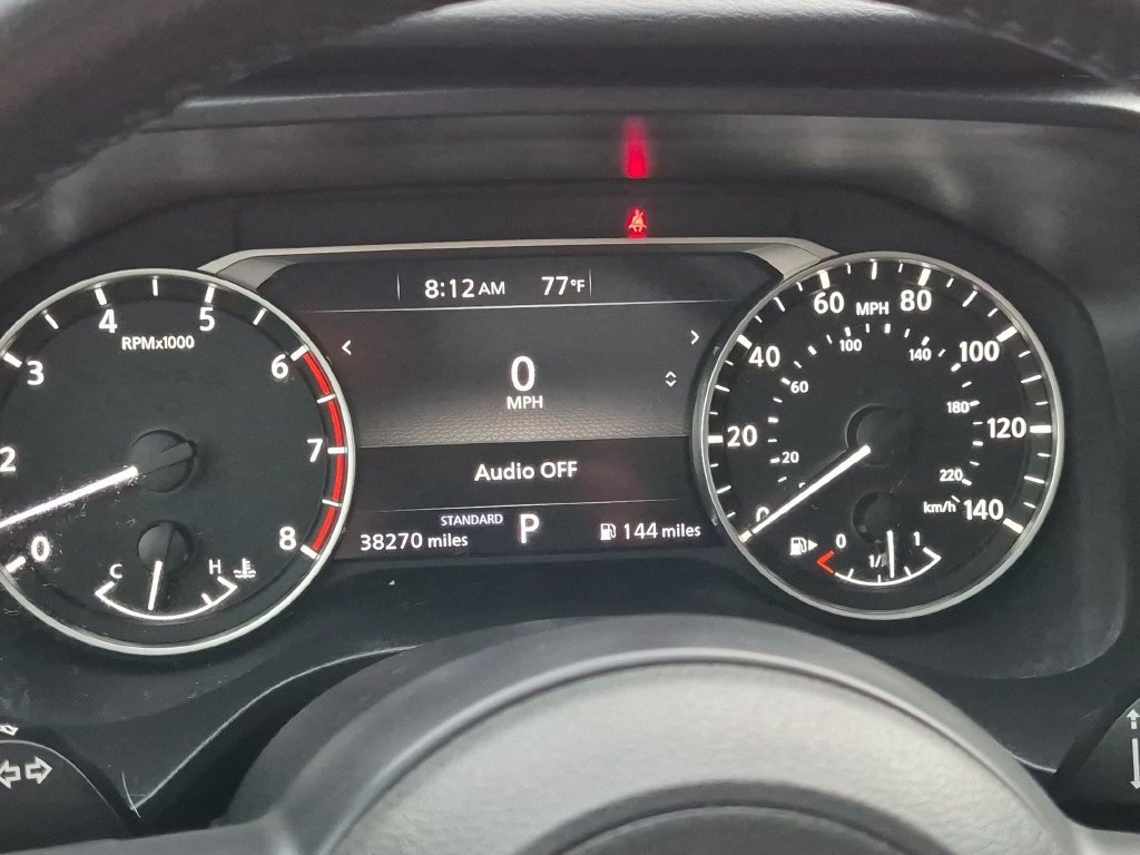 Used 2024 Nissan Rogue SV w/ SV Premium Package FWD image 14