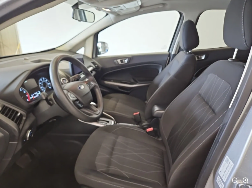 Used 2021 Ford EcoSport SE FWD image 5