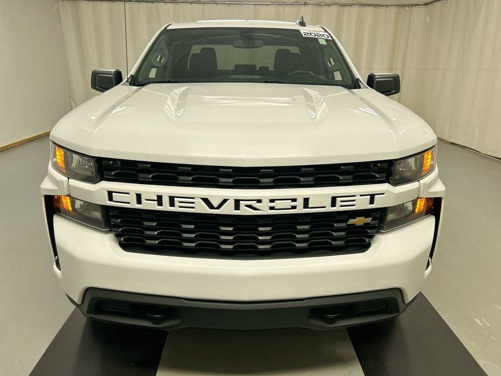 Used 2020 Chevrolet Silverado 1500 Custom w/ Custom Value Package image 3