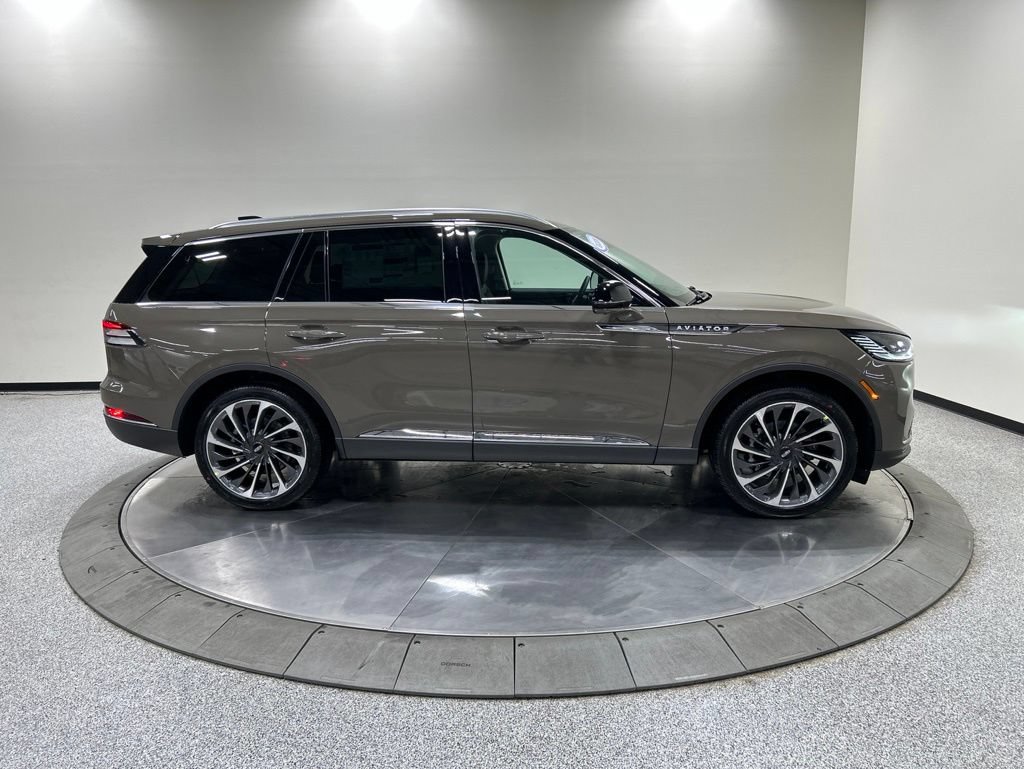 New 2026 Lincoln Aviator Reserve AWD/4WD image 5