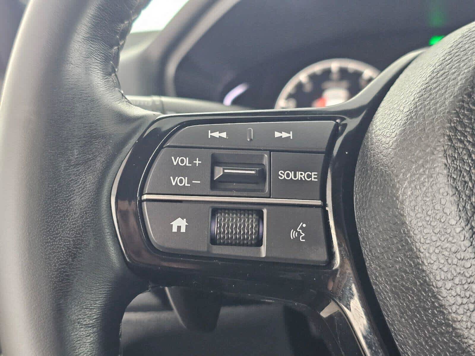 Used 2025 Honda Civic Sport image 28