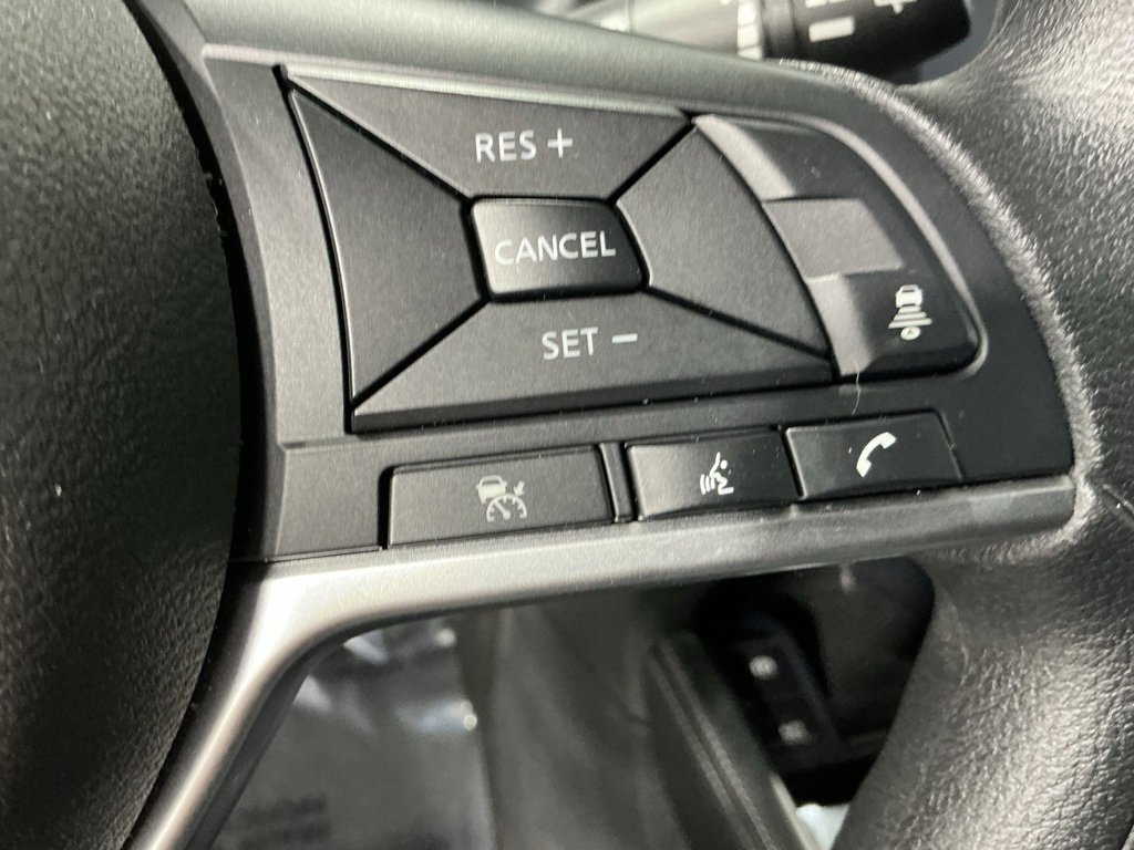 Used 2023 Nissan Kicks SV image 10