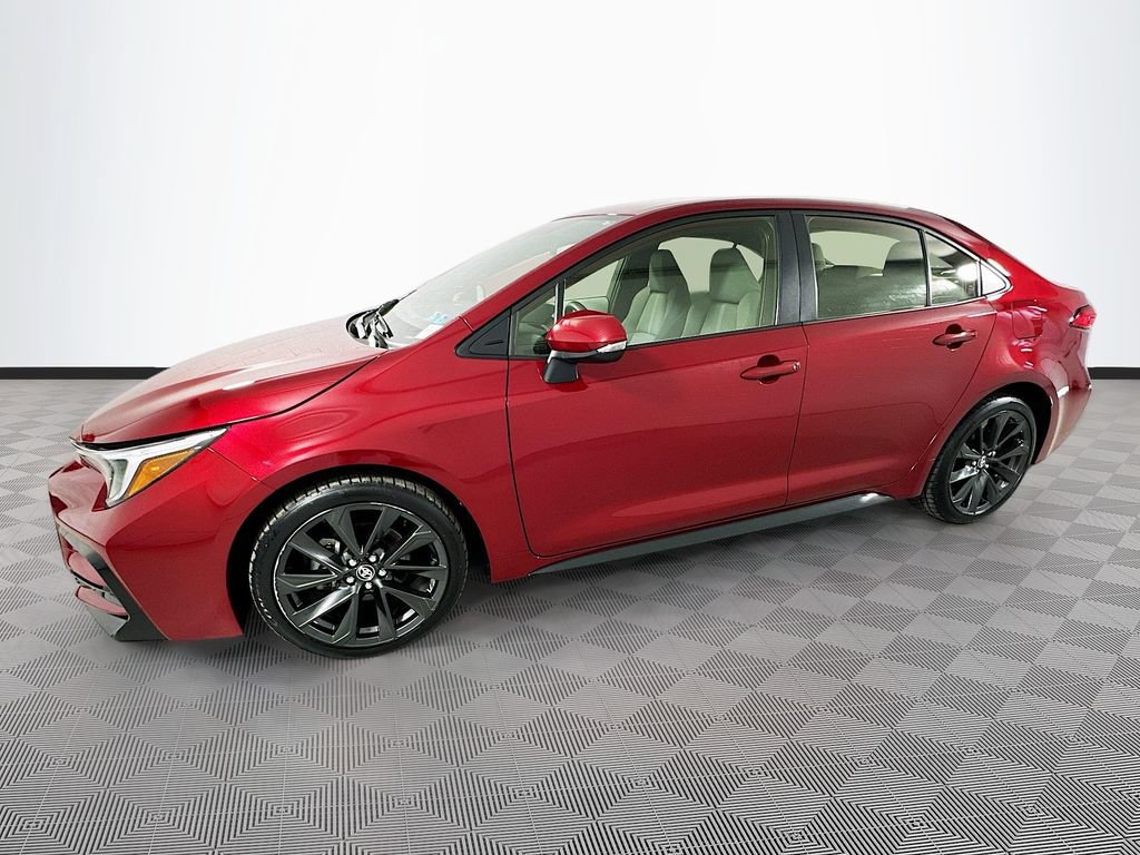 Used 2023 Toyota Corolla SE FWD image 4