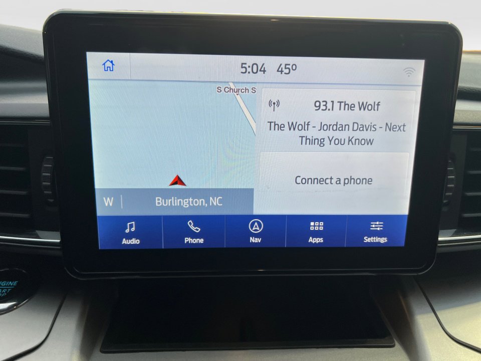 Used 2022 Ford Explorer XLT w/ Equipment Group 202A image 21