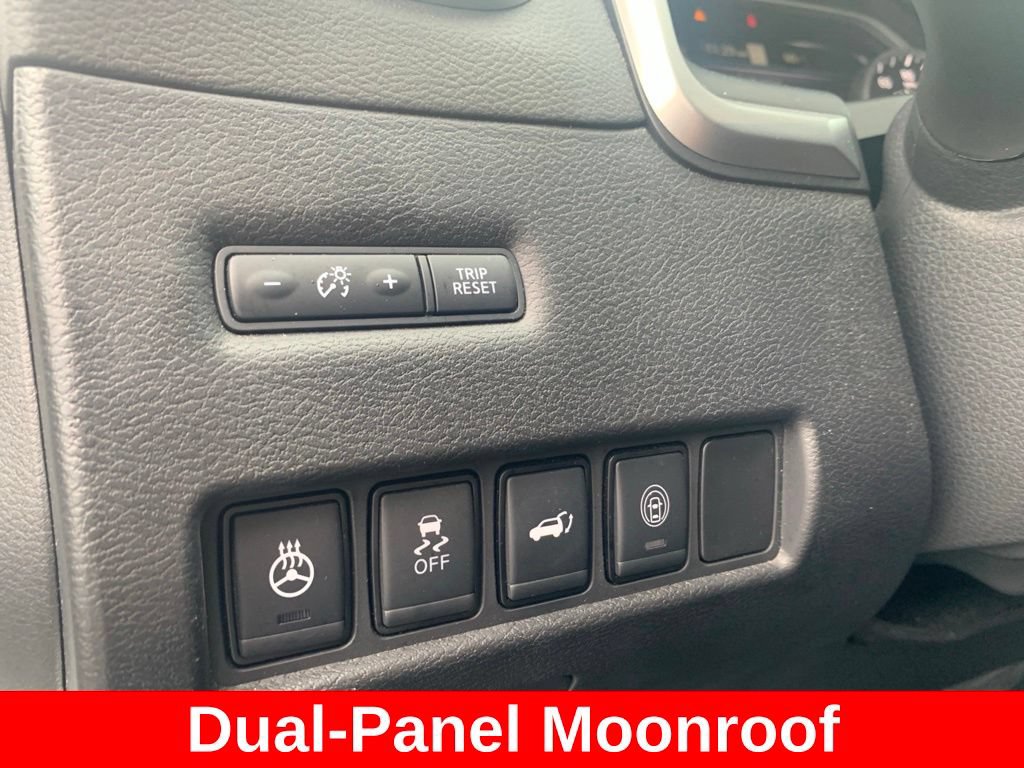 Used 2020 Nissan Murano SL w/ Moonroof Package AWD/4WD image 13