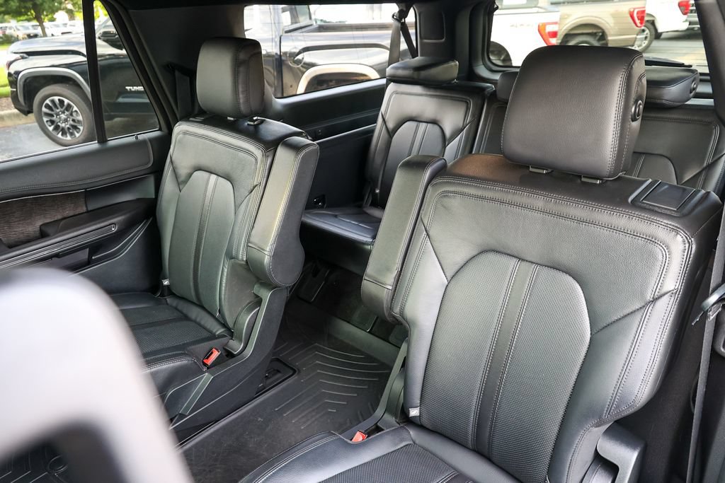 Used 2018 Ford Expedition Max Limited w/ Equipment Group 301A AWD/4WD image 39