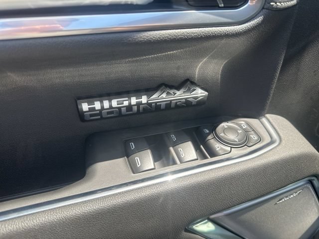 New 2026 Chevrolet Silverado 1500 High Country w/ LPO, Dark Essentials Package AWD/4WD image 13