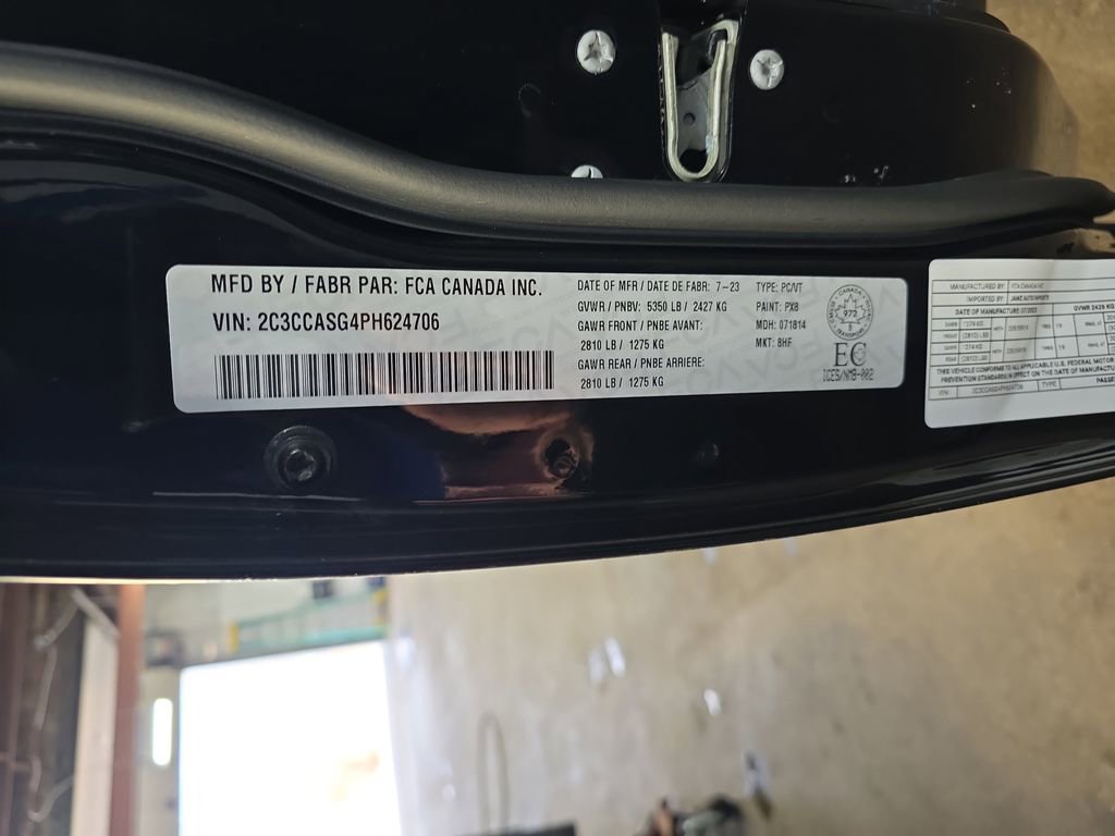 Used 2023 Chrysler 300 Touring L w/ Comfort Group image 34