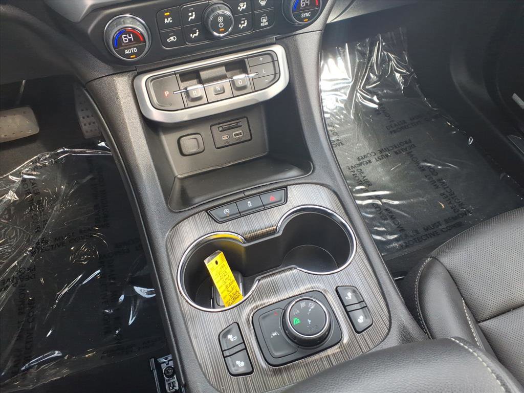 Used 2023 GMC Acadia SLT w/ Elevation Edition image 16