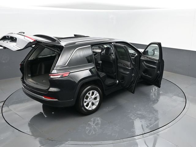 Used 2023 Jeep Grand Cherokee Limited image 29