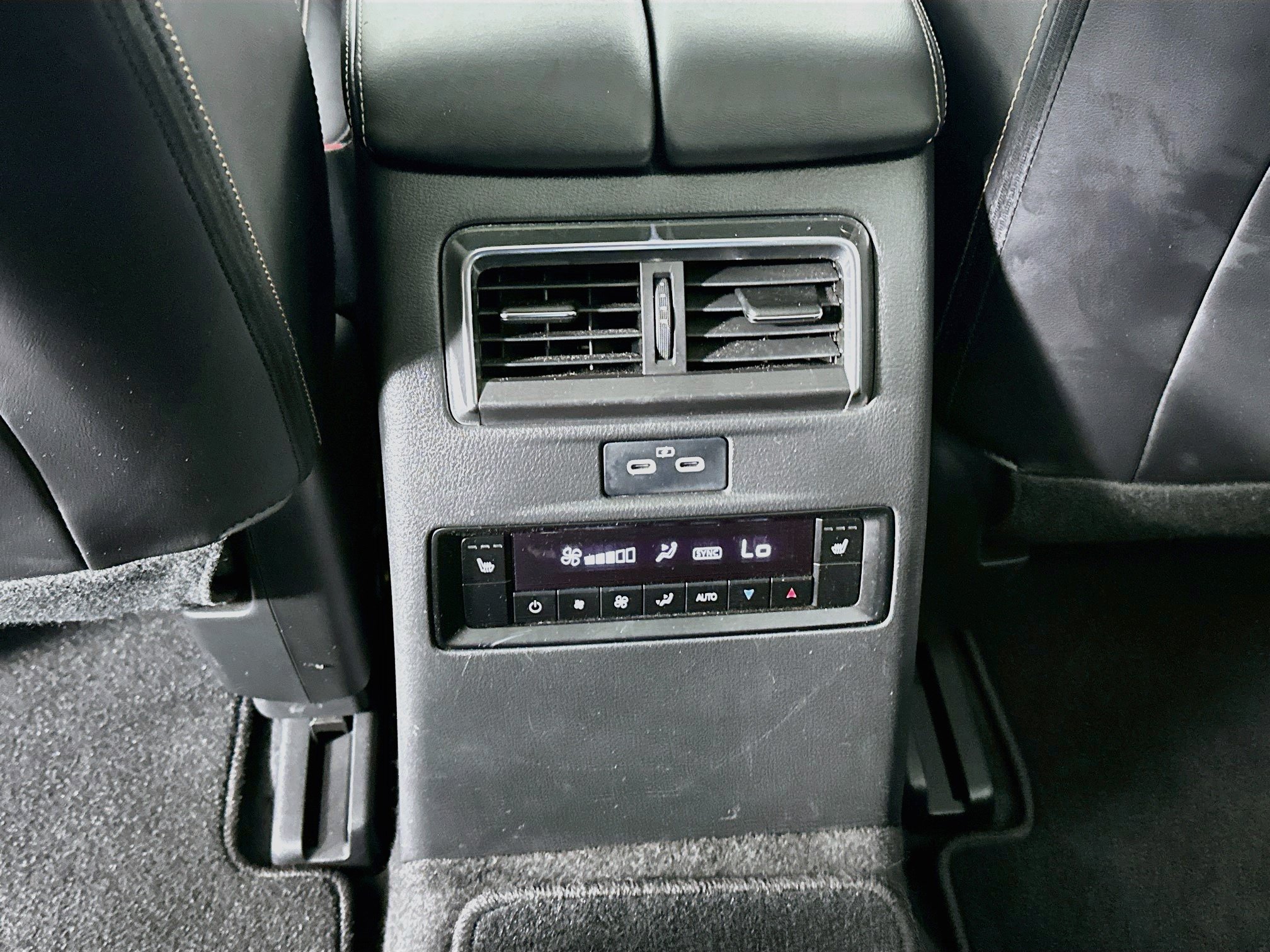 Used 2024 MAZDA CX-90 Plug-In Hybrid w/ Premium Plus AWD/4WD image 29