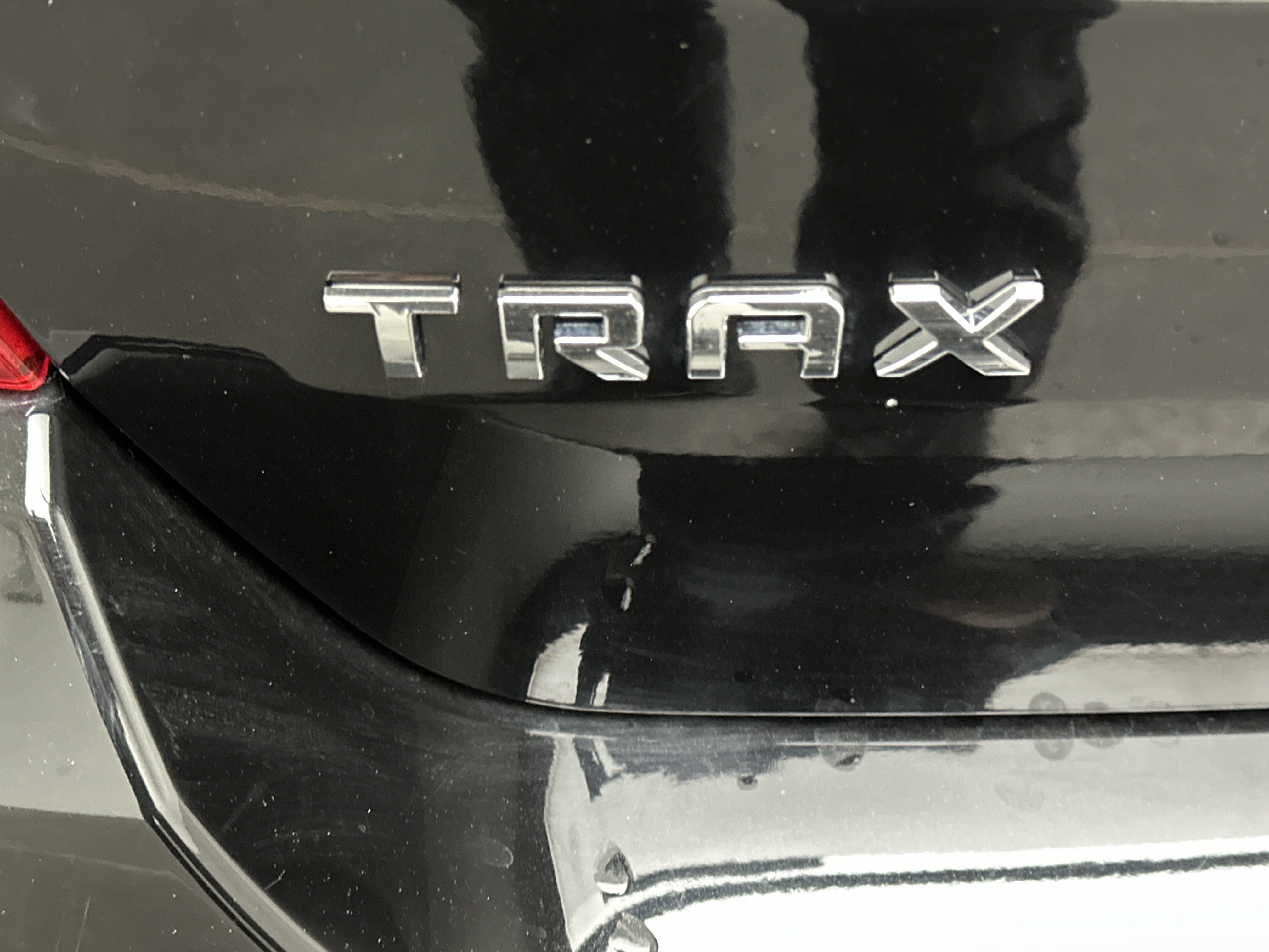 Used 2020 Chevrolet Trax LS w/ Tint and Cruise Package FWD image 11