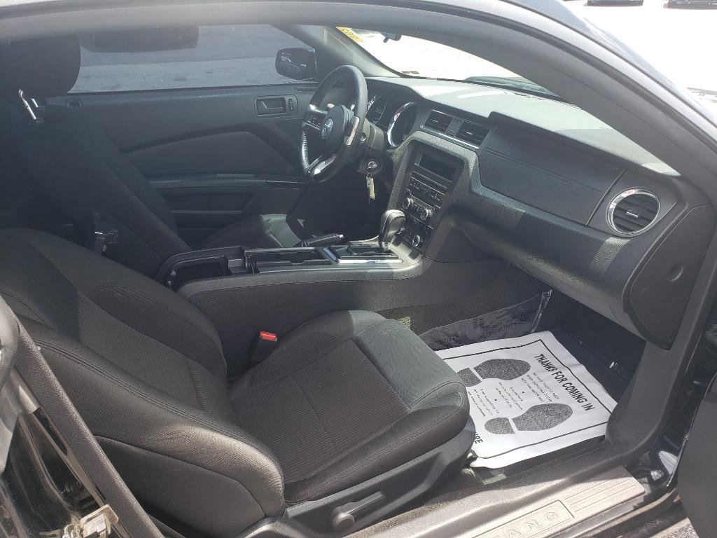 Used 2014 Ford Mustang Coupe image 7