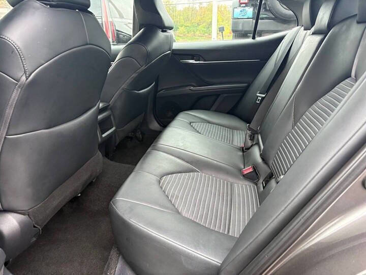 Used 2024 Toyota Camry SE FWD image 4